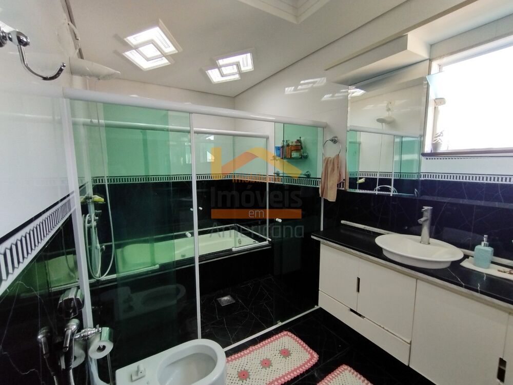 Sobrado à venda com 3 quartos, 359m² - Foto 3