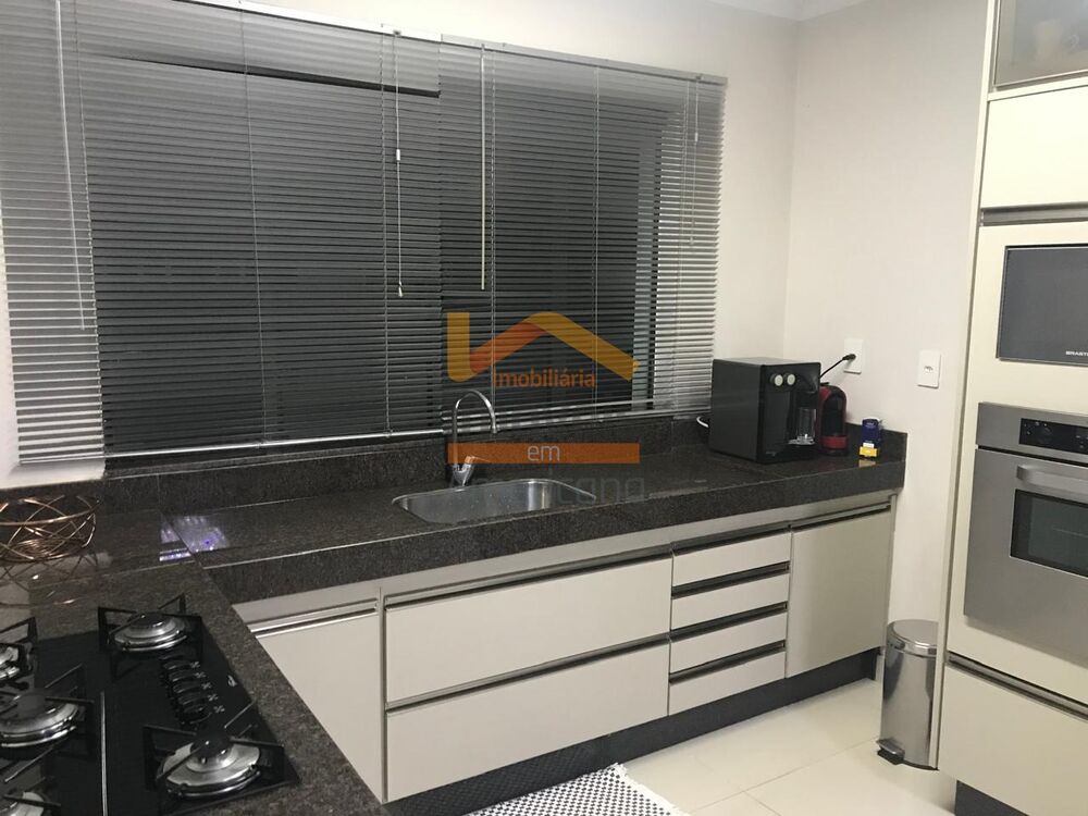 Casa, 3 quartos, 222 m² - Foto 7