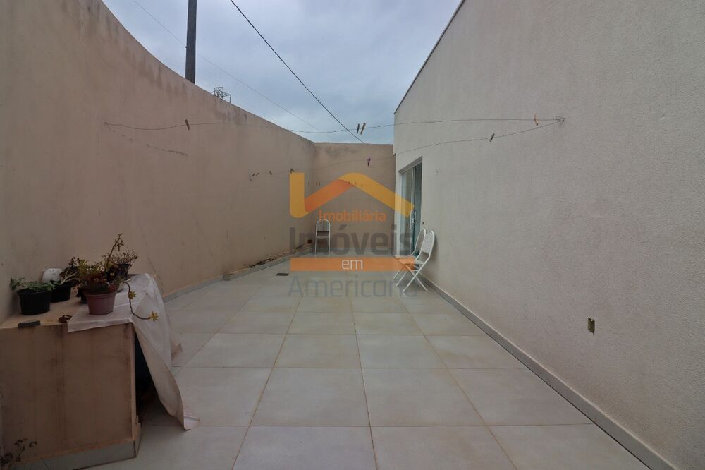 Casa à venda com 2 quartos, 450m² - Foto 9