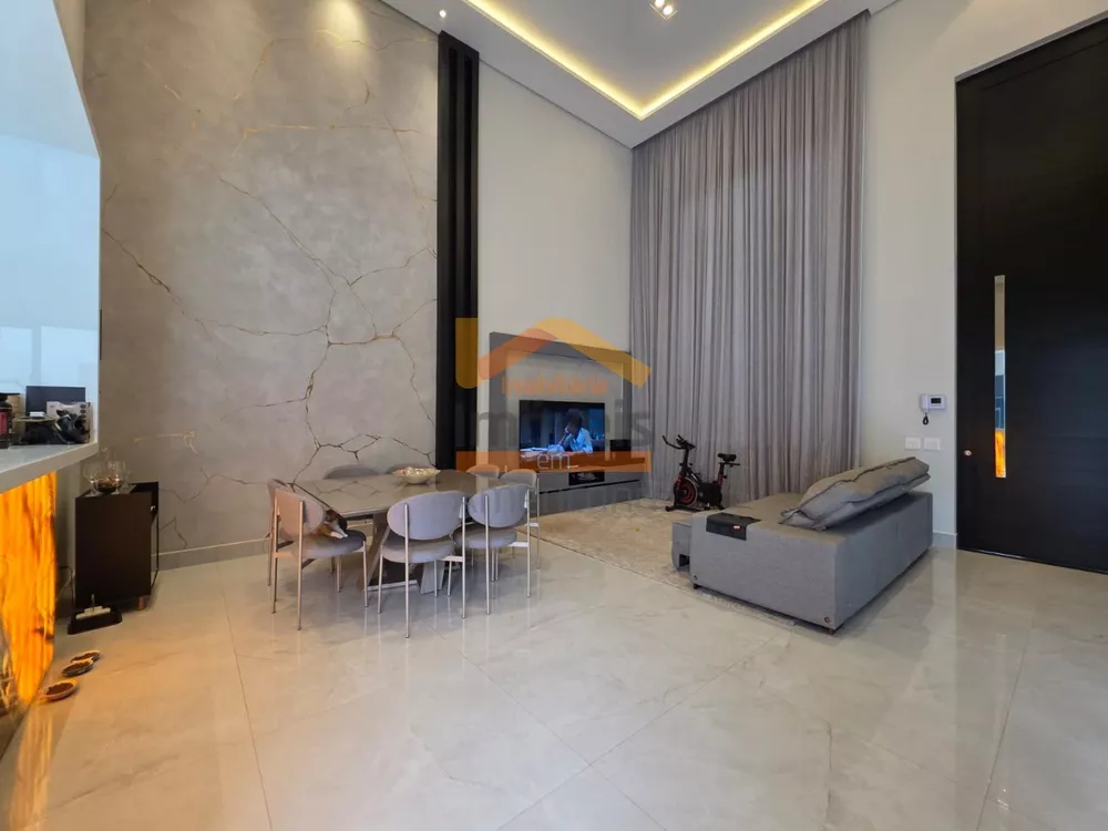 Casa, 3 quartos, 202 m² - Foto 2