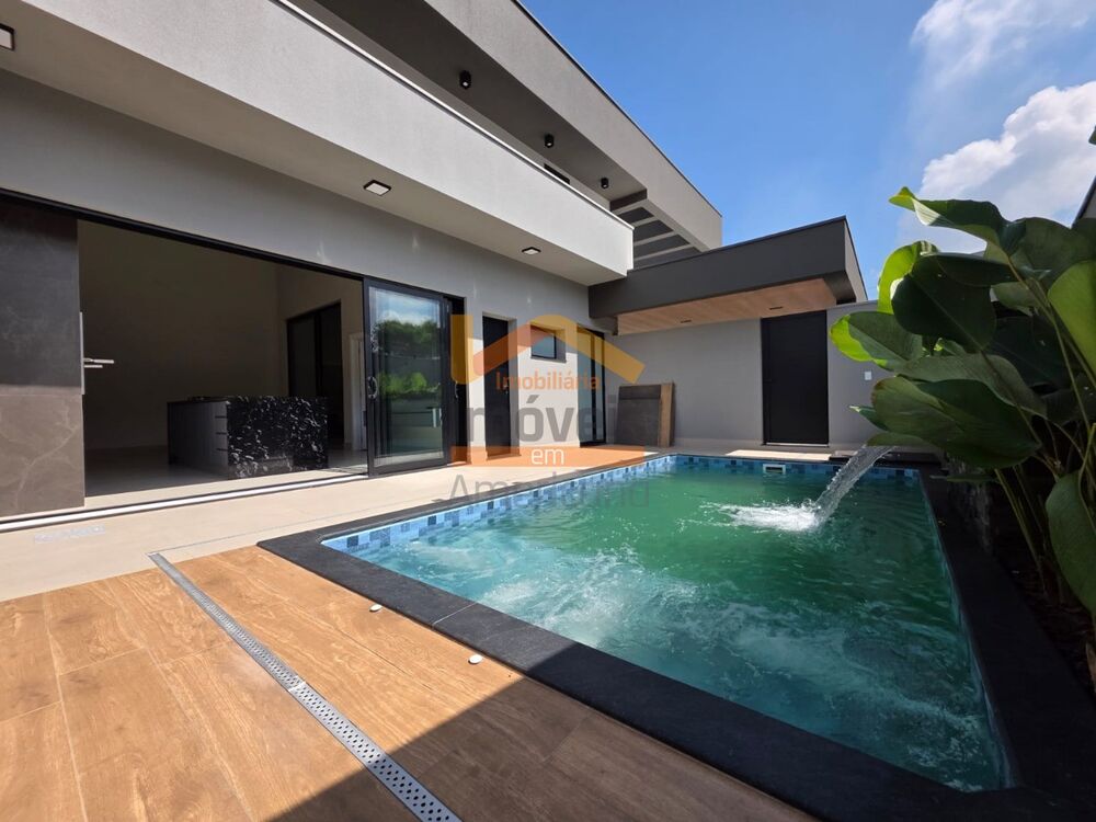 Casa de Condomínio à venda com 4 quartos, 265m² - Foto 1