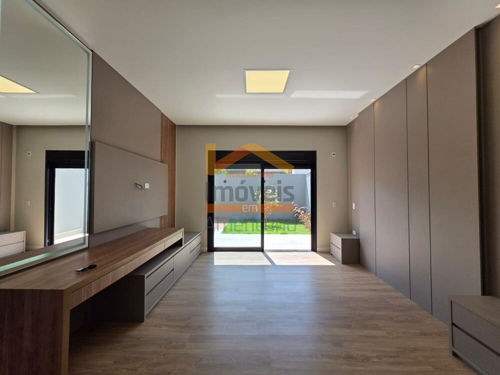 Casa de Condomínio à venda com 4 quartos, 265m² - Foto 4