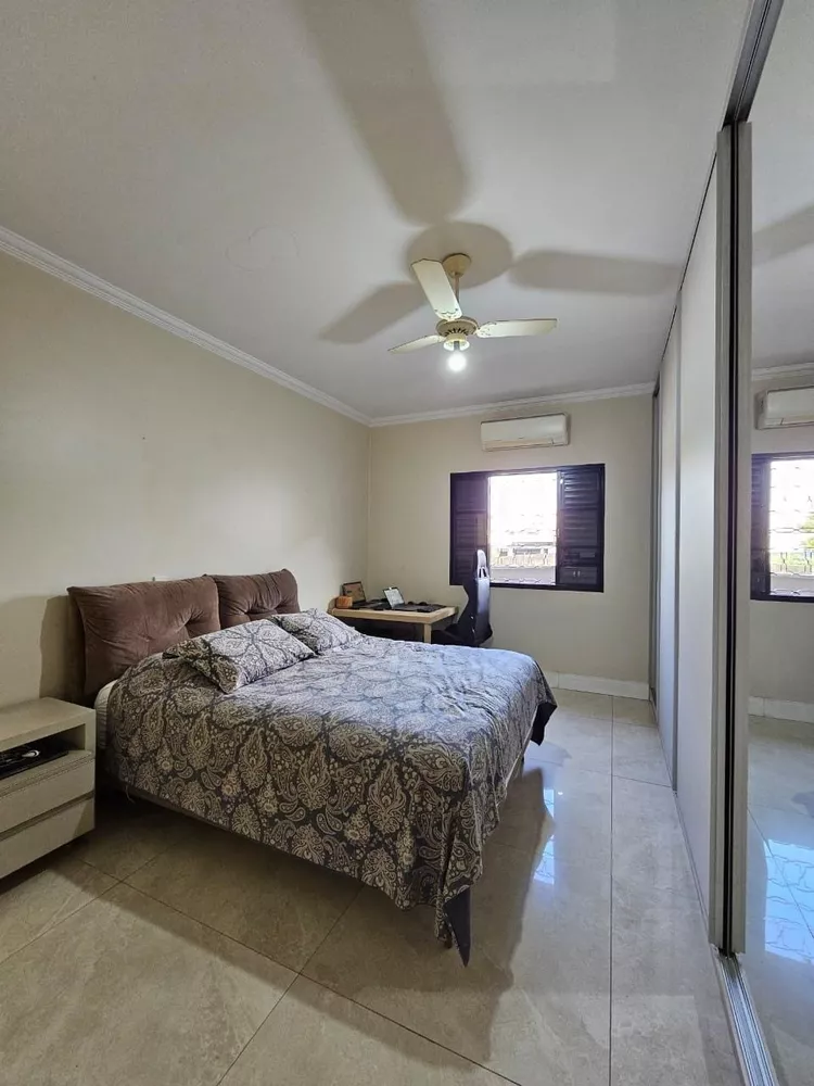 Casa, 3 quartos, 217 m² - Foto 20