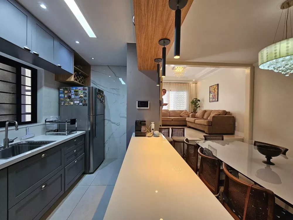 Casa, 3 quartos, 217 m² - Foto 7