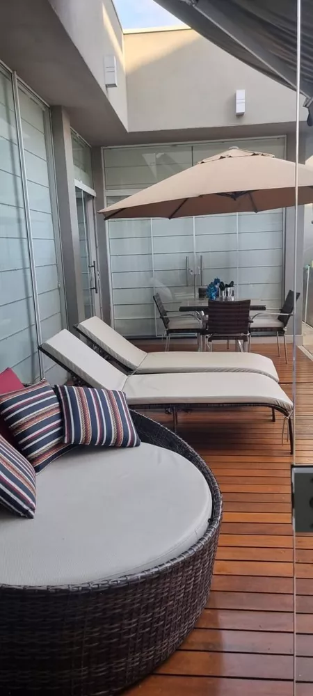 Casa de Condomínio à venda com 3 quartos, 316m² - Foto 3