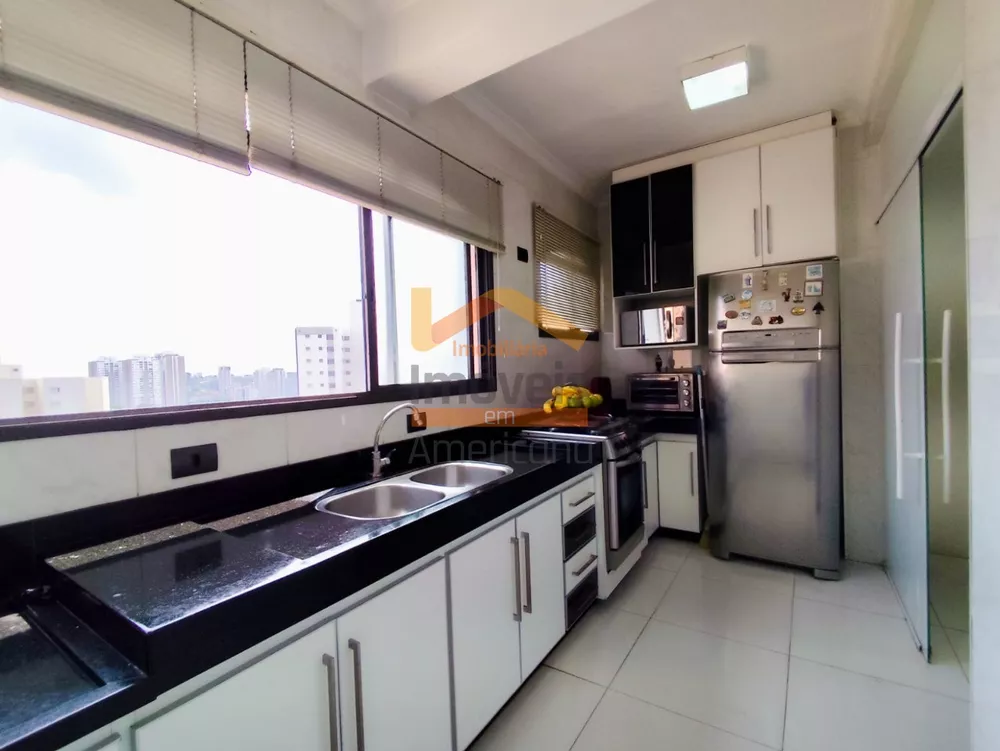 Apartamento à venda com 3 quartos, 218m² - Foto 15