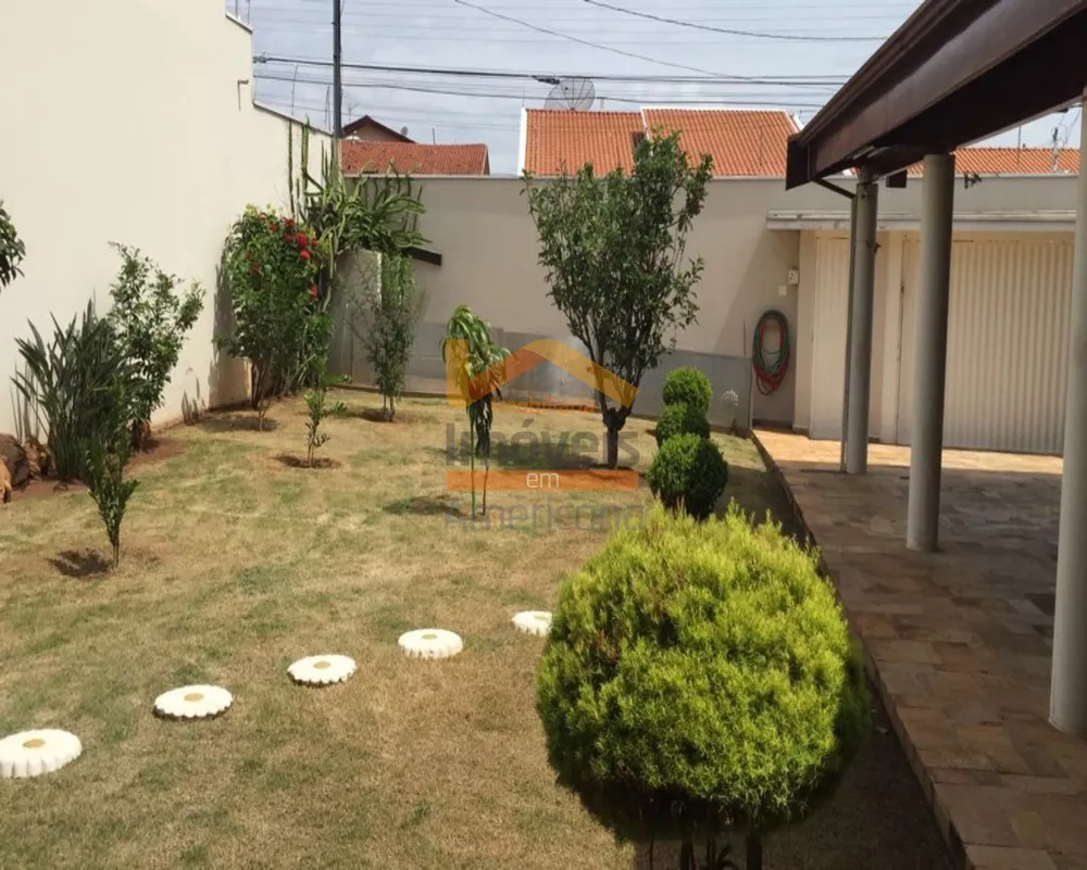 Sobrado à venda com 3 quartos, 393m² - Foto 1