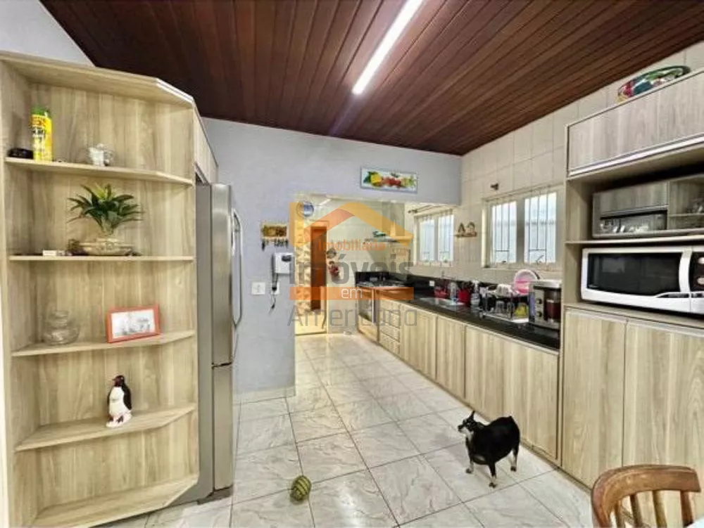 Casa, 3 quartos, 182 m² - Foto 8