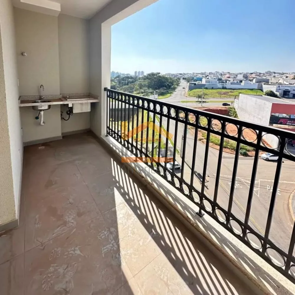 Apartamento à venda com 3 quartos, 70m² - Foto 2