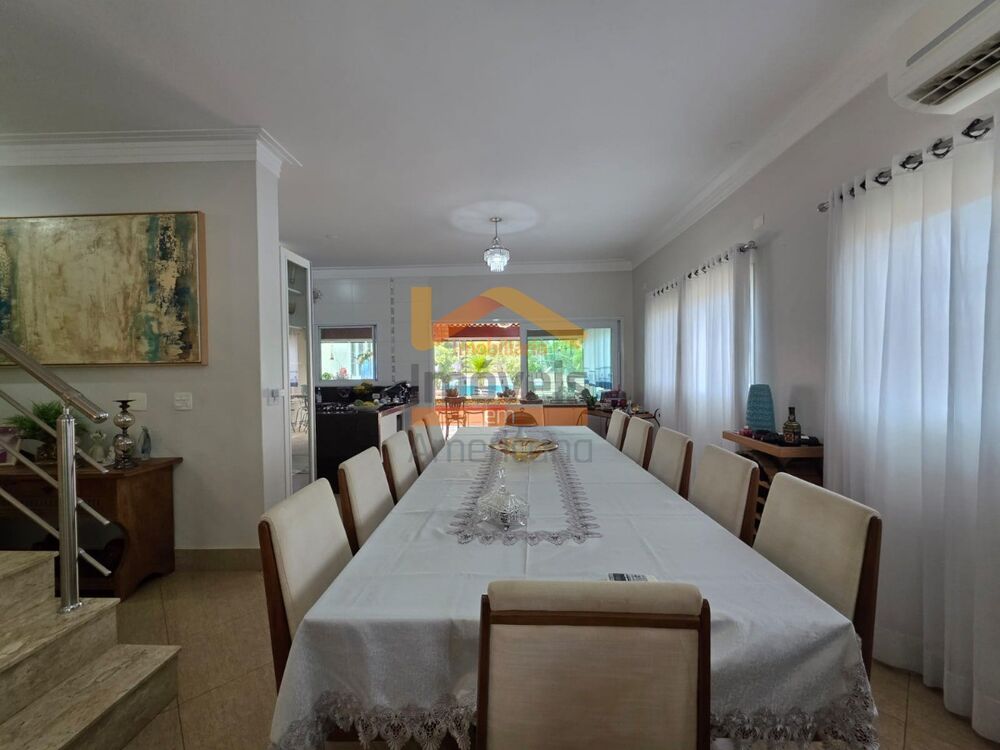 Casa de Condomínio à venda com 4 quartos, 400m² - Foto 4