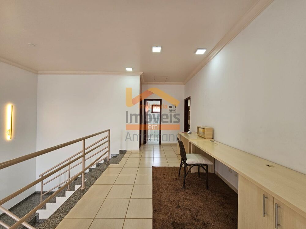 Casa à venda com 3 quartos, 334m² - Foto 12