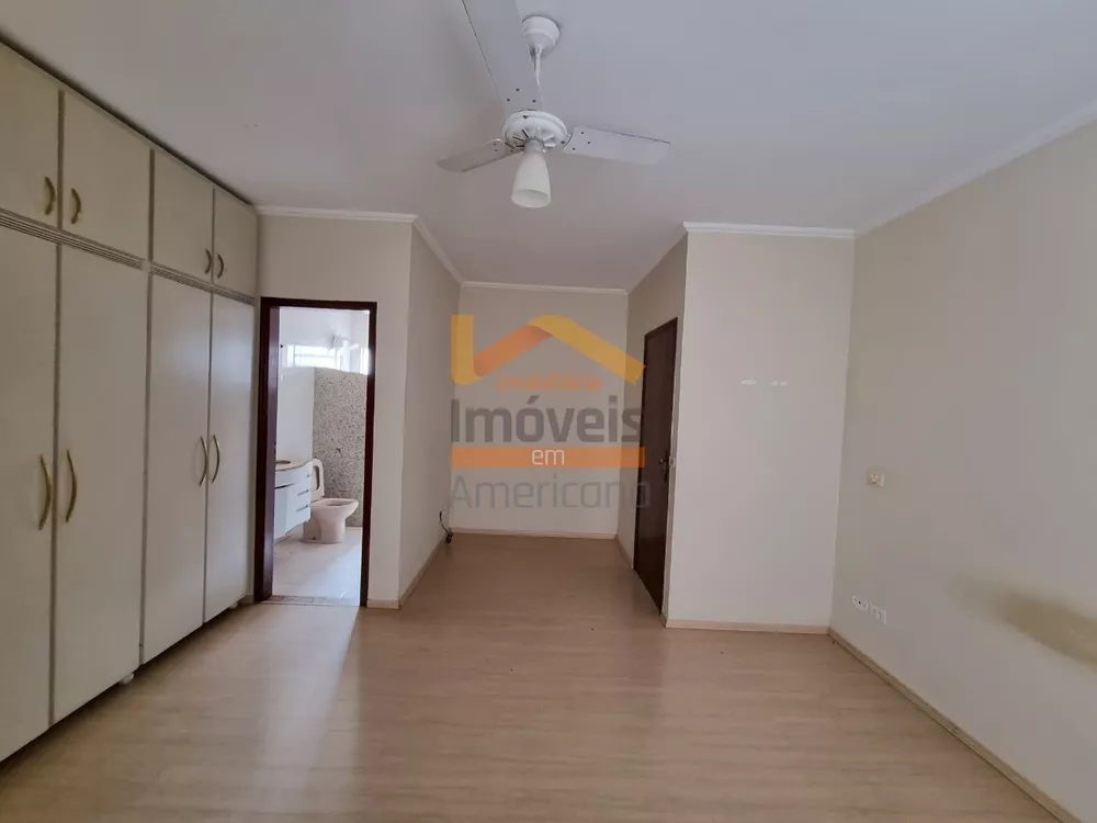 Casa à venda com 2 quartos, 235m² - Foto 4