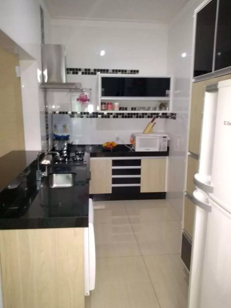 Casa, 4 quartos, 250 m² - Foto 13