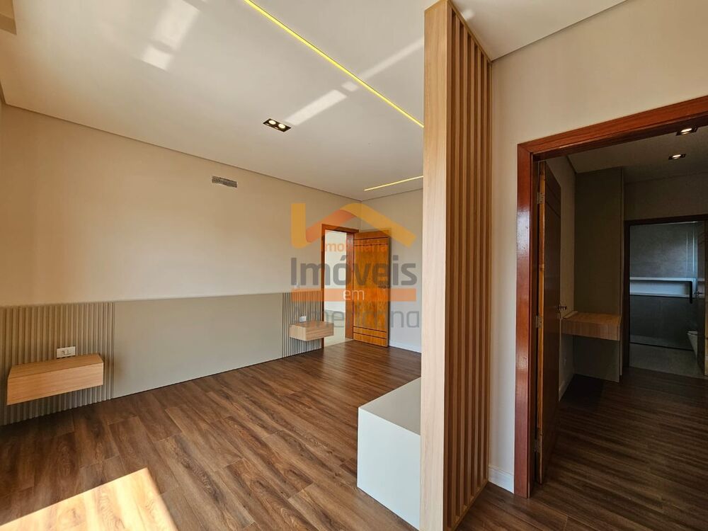 Casa de Condomínio à venda com 3 quartos, 330m² - Foto 2