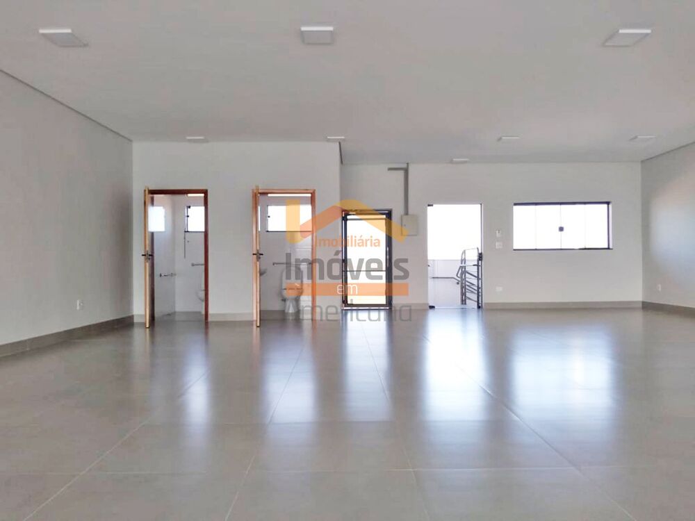 Sala-Conjunto, 300 m² - Foto 1