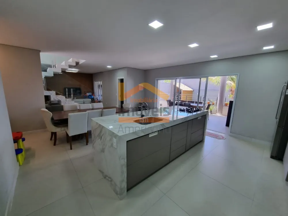 Casa, 3 quartos, 245 m² - Foto 9