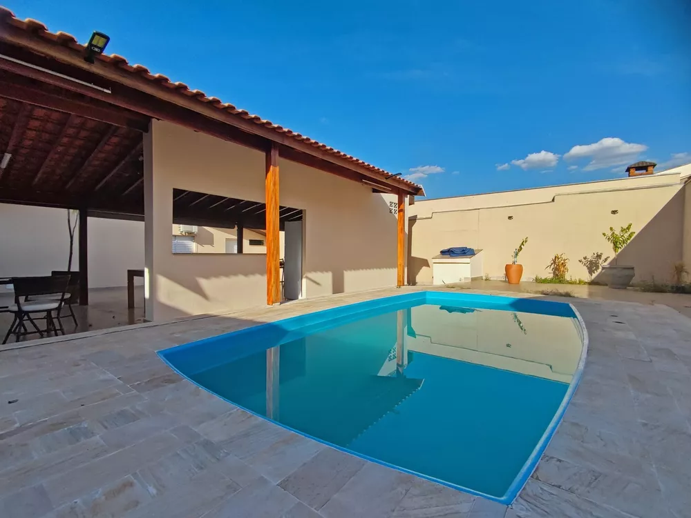 Casa, 3 quartos, 380 m² - Foto 1