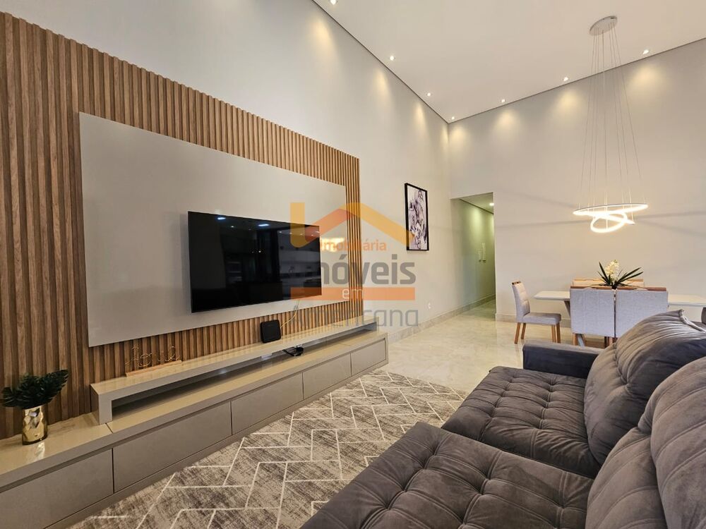 Casa à venda com 3 quartos, 180m² - Foto 1