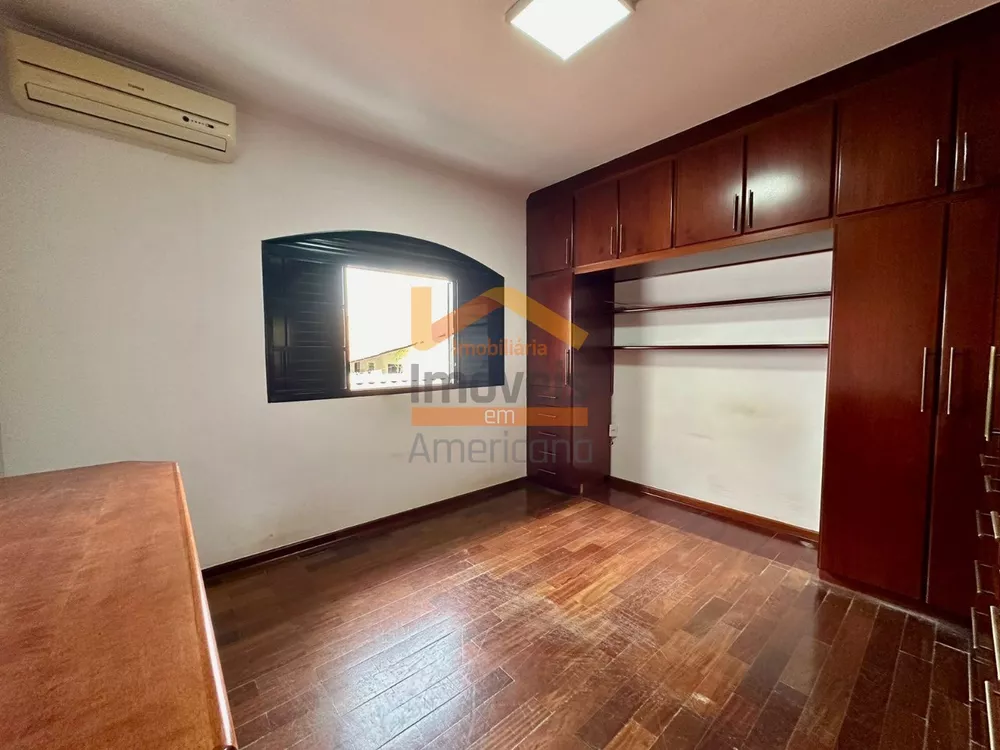 Casa, 3 quartos, 263 m² - Foto 4