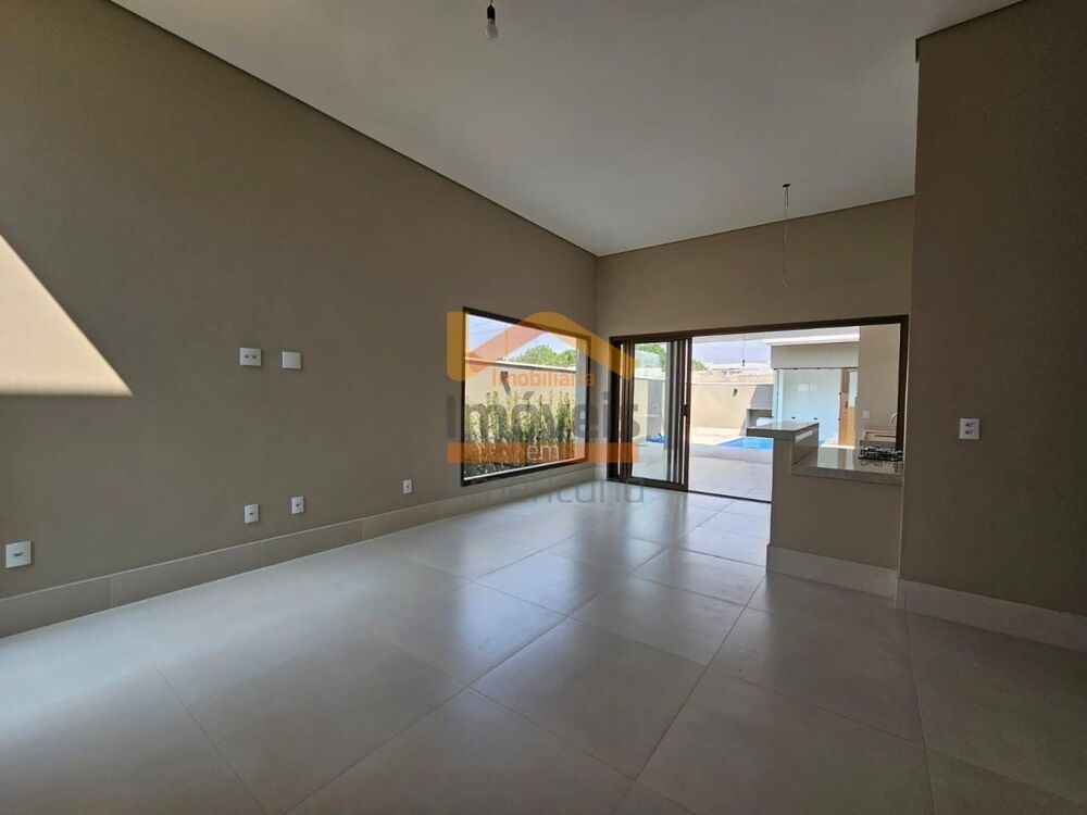 Casa de Condomínio à venda com 3 quartos, 185m² - Foto 1