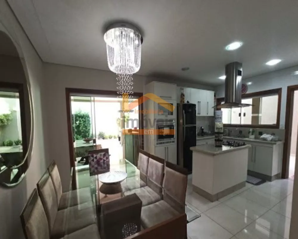 Casa, 3 quartos, 230 m² - Foto 22