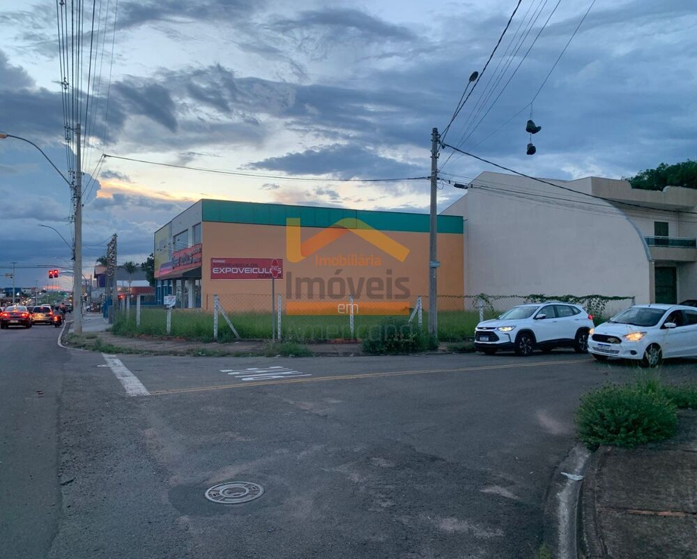 Loteamento e Condomínio - Foto 1