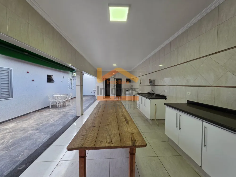 Casa, 3 quartos, 237 m² - Foto 8