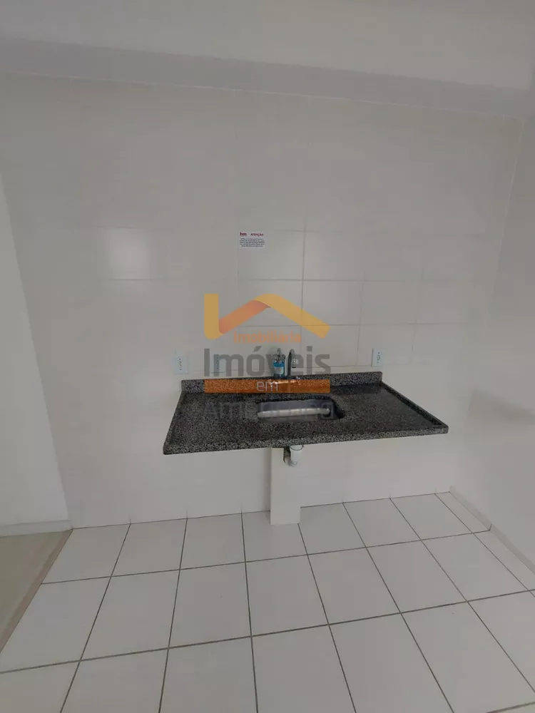 Apartamento à venda com 2 quartos, 48m² - Foto 2