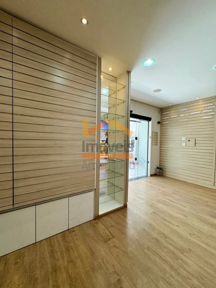 Casa, 3 quartos, 297 m² - Foto 2