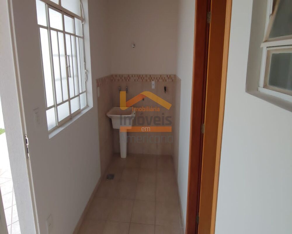 Casa à venda com 2 quartos, 240m² - Foto 4