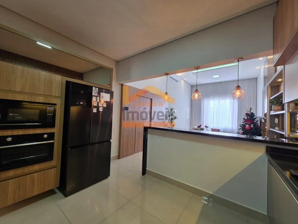 Casa, 3 quartos, 190 m² - Foto 4