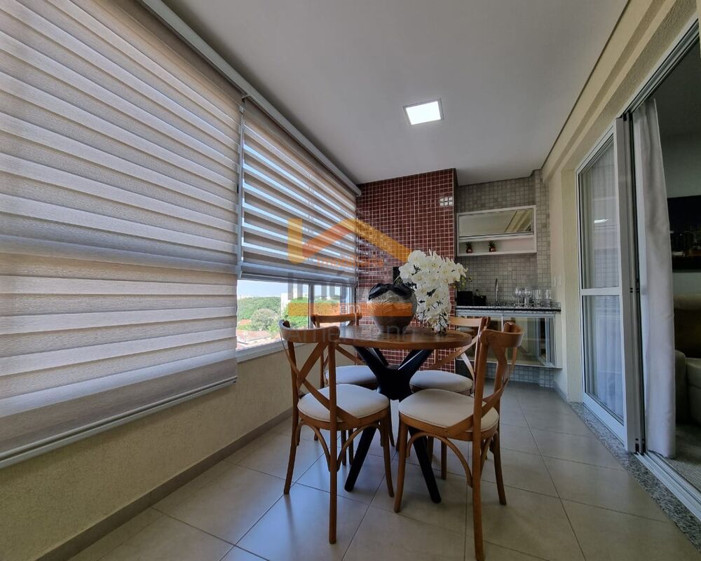 Apartamento à venda com 3 quartos, 156m² - Foto 2