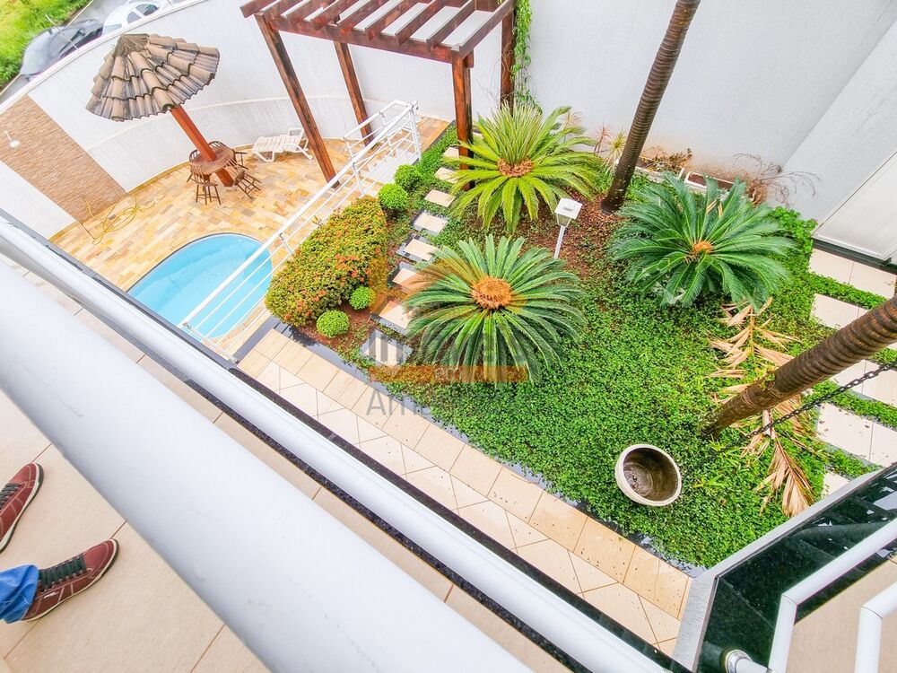 Sobrado à venda com 4 quartos, 352m² - Foto 32