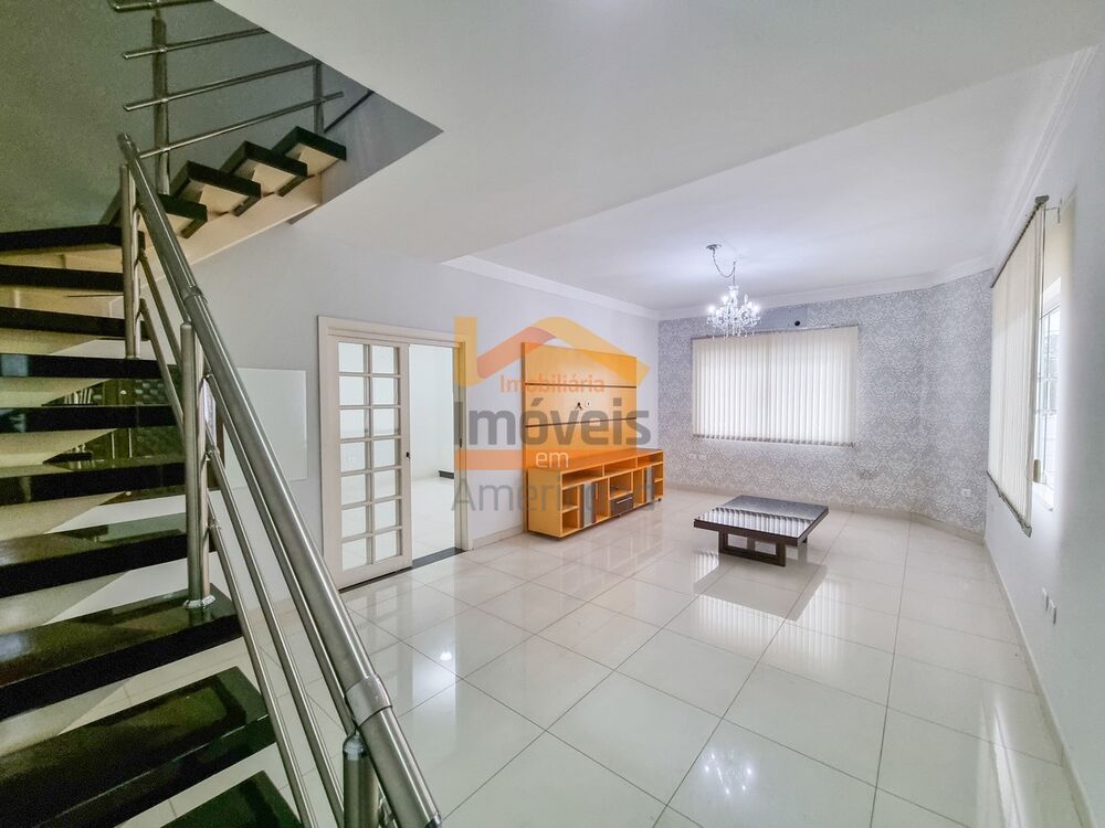 Sobrado à venda com 4 quartos, 352m² - Foto 4