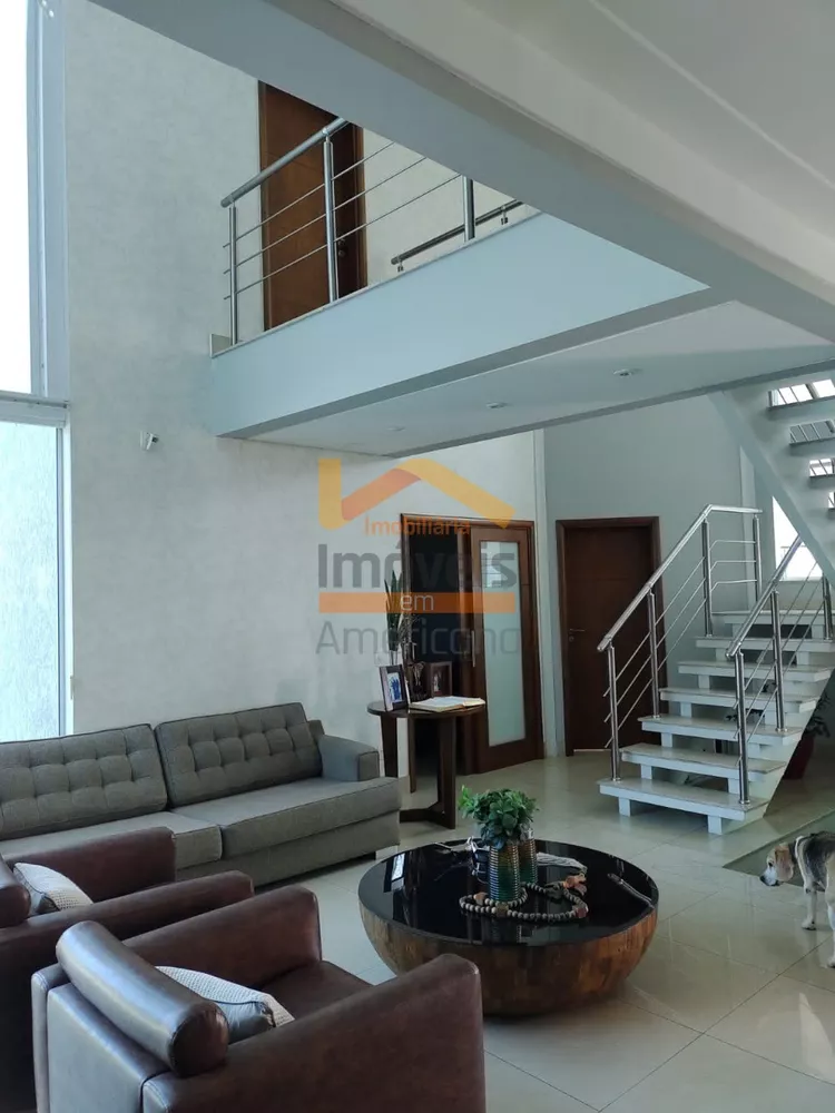 Casa à venda com 4 quartos, 358m² - Foto 2