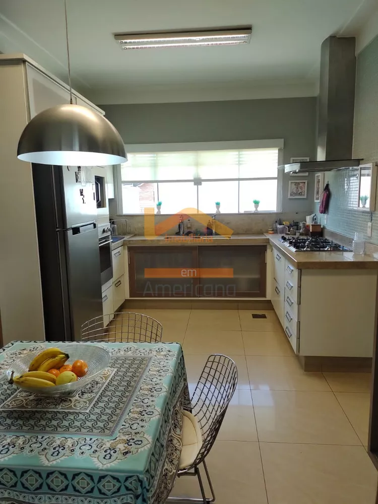 Casa à venda com 4 quartos, 358m² - Foto 3