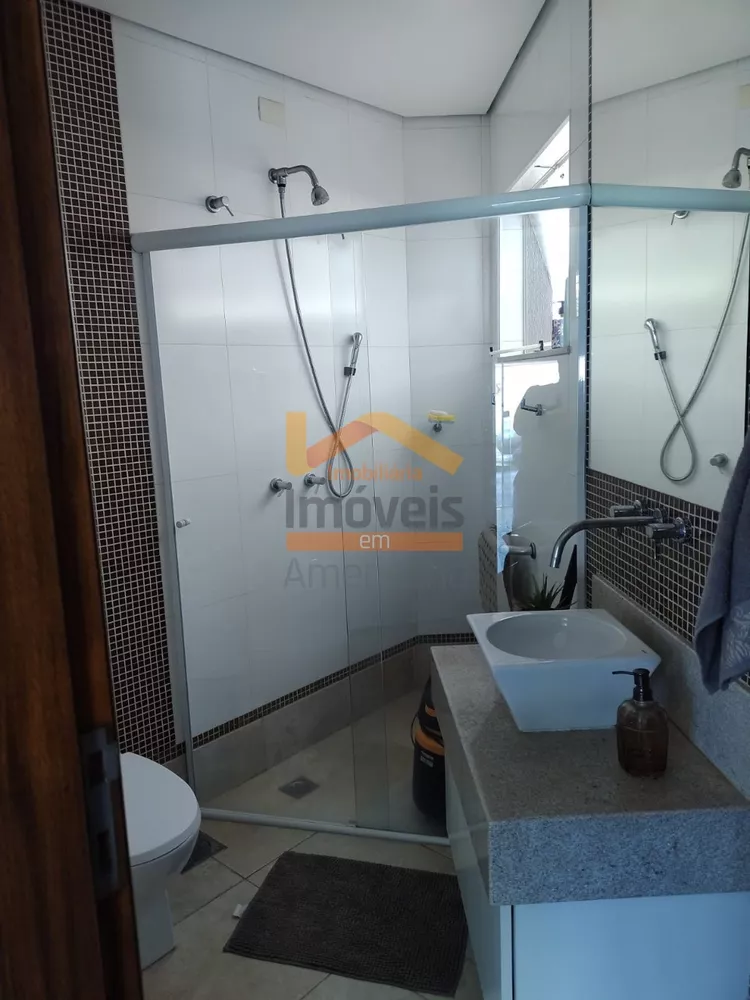 Casa, 4 quartos, 358 m² - Foto 1