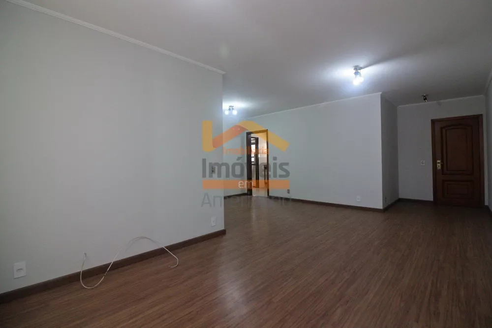 Apartamento à venda com 3 quartos, 119m² - Foto 3