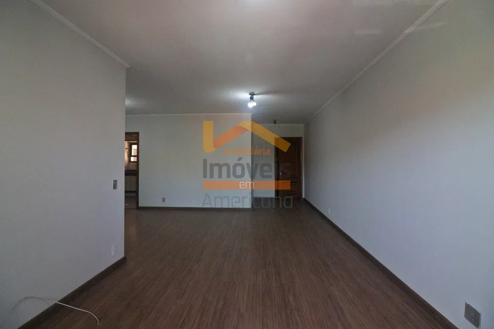 Apartamento à venda com 3 quartos, 119m² - Foto 2