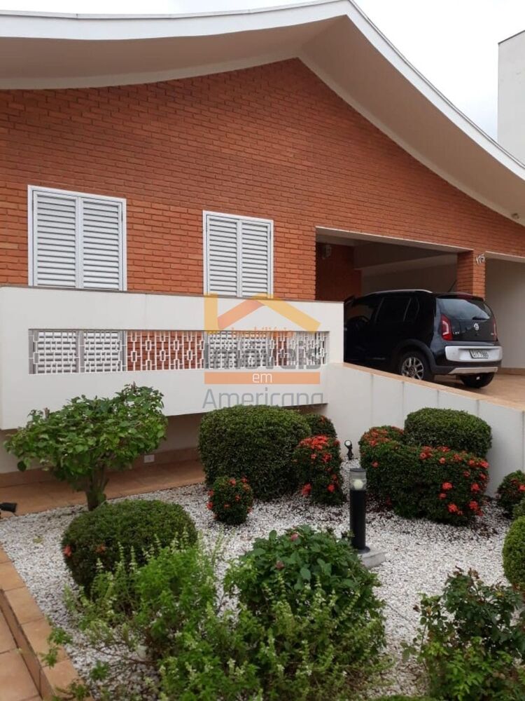 Casa à venda com 3 quartos, 170m² - Foto 1