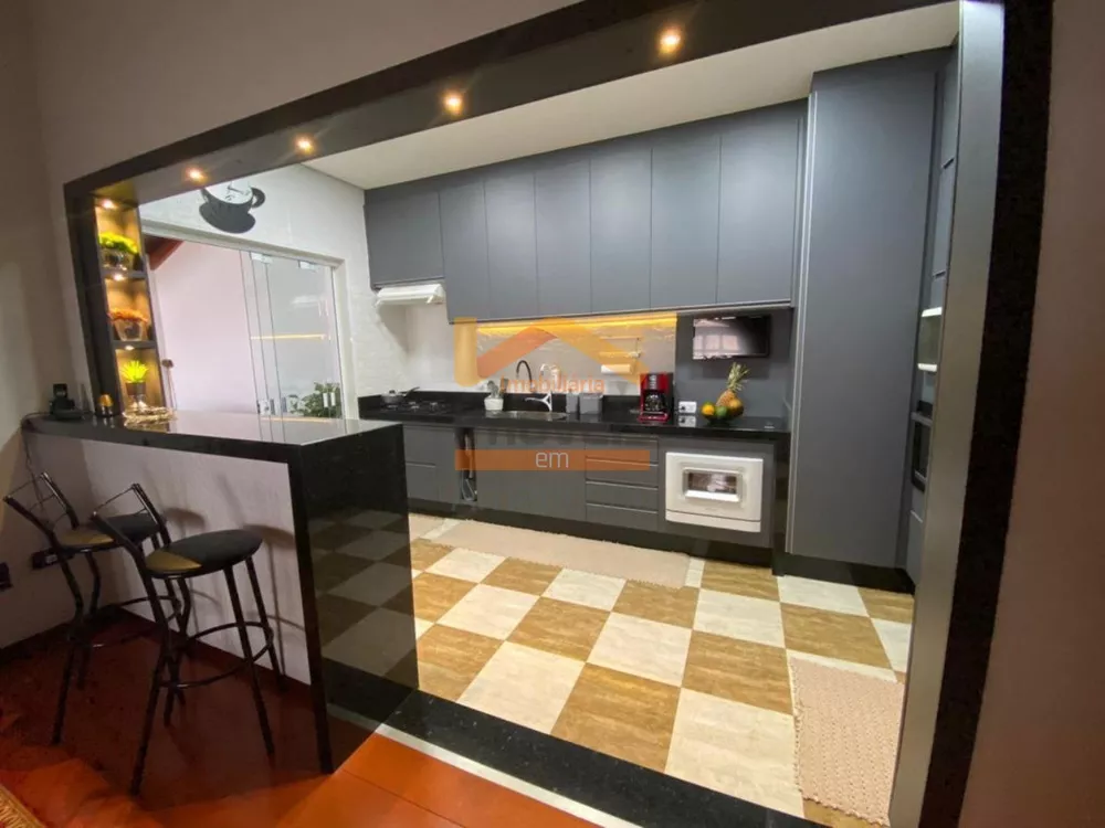 Sobrado, 3 quartos, 287 m² - Foto 3
