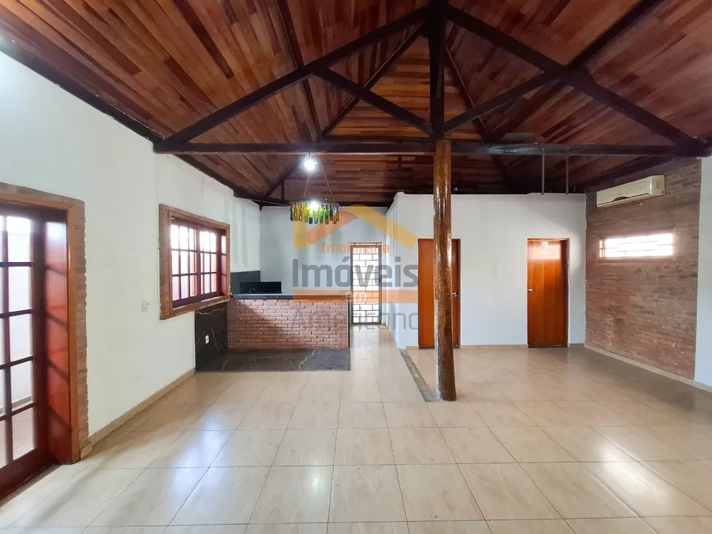 Prédio Inteiro - Foto 1