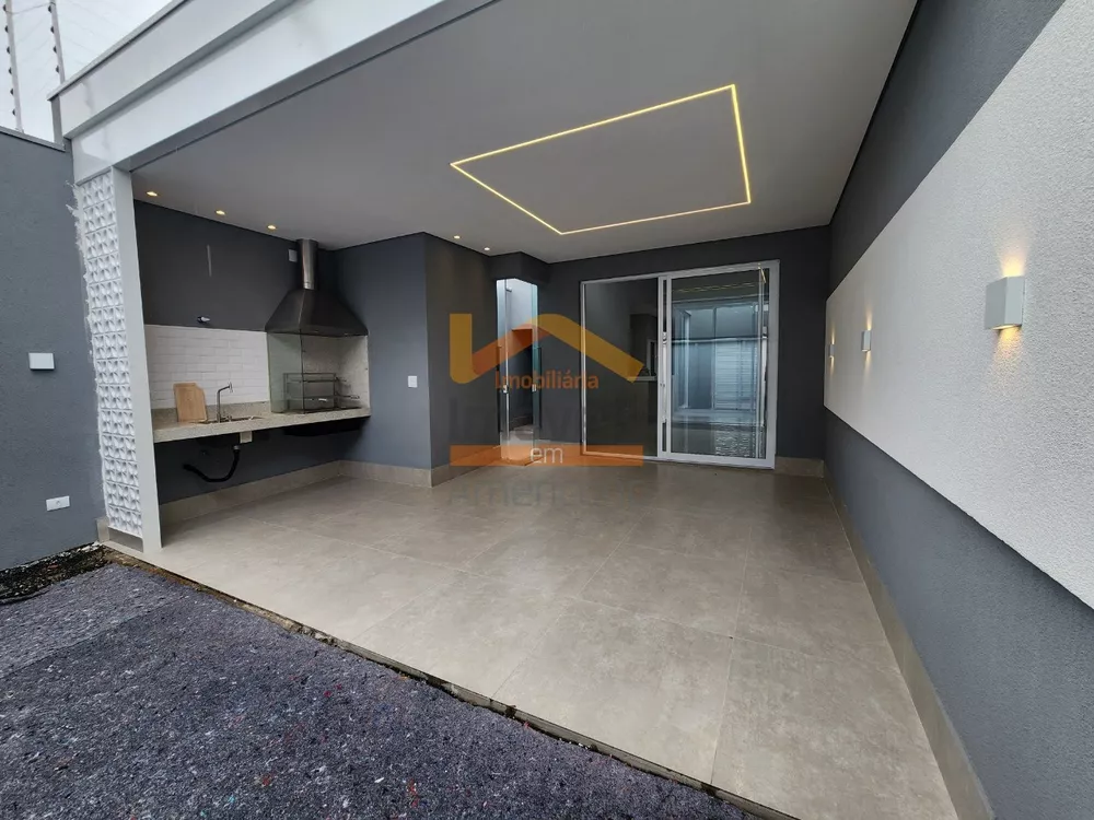 Casa à venda com 3 quartos, 121m² - Foto 2