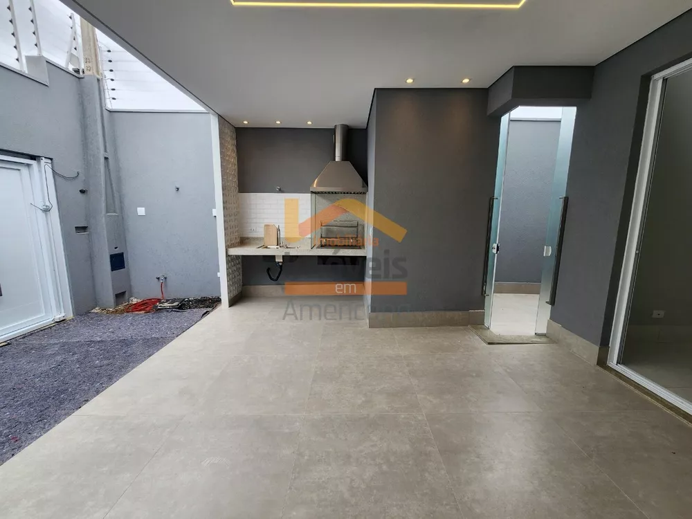 Casa à venda com 3 quartos, 121m² - Foto 4