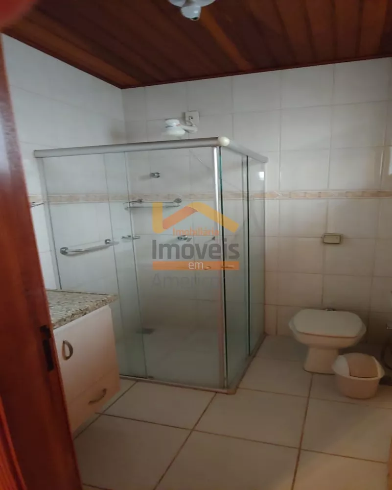 Casa à venda com 2 quartos, 240m² - Foto 4