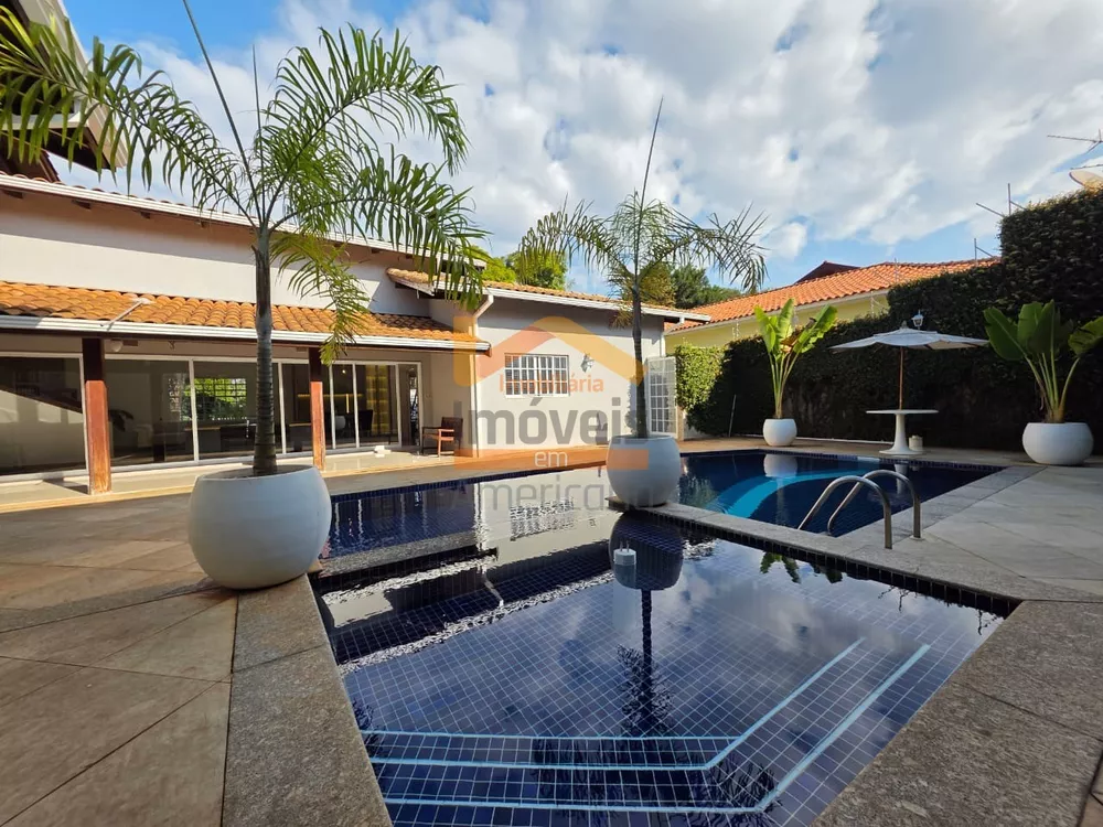 Casa, 3 quartos, 330 m² - Foto 1