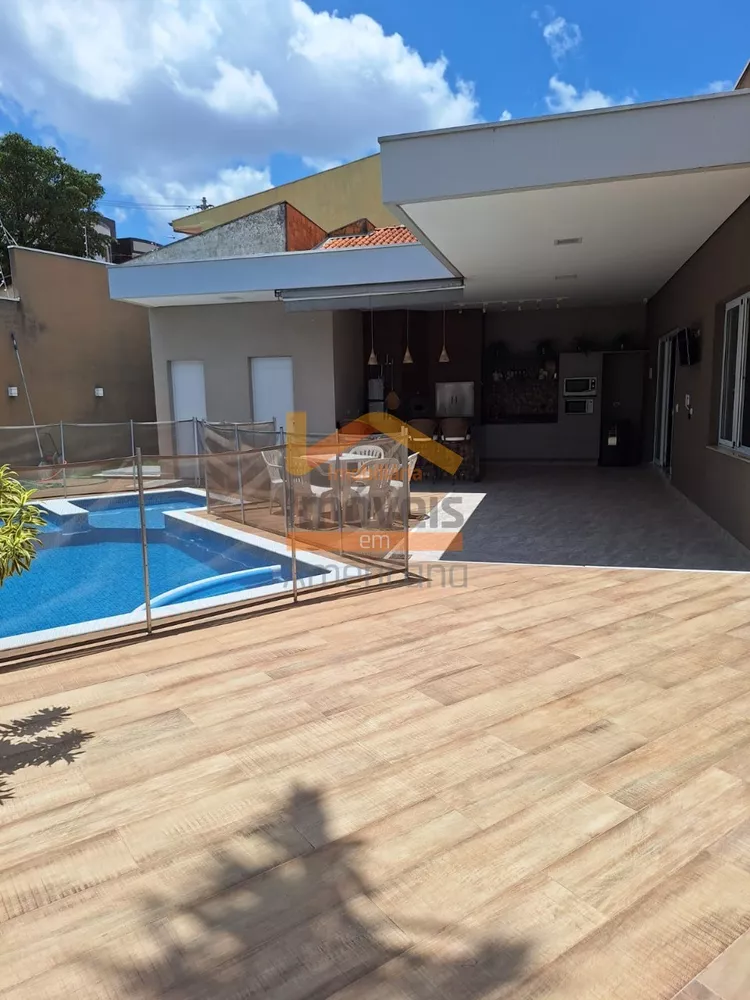 Casa, 3 quartos, 192 m² - Foto 1
