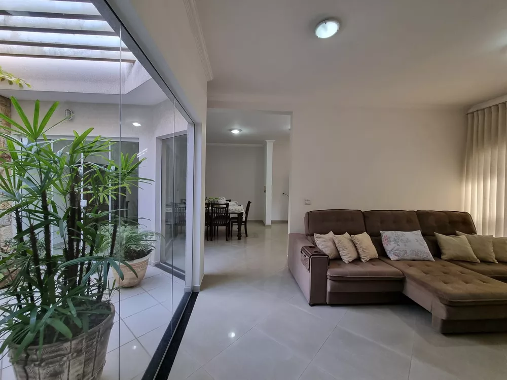 Casa, 3 quartos, 247 m² - Foto 10