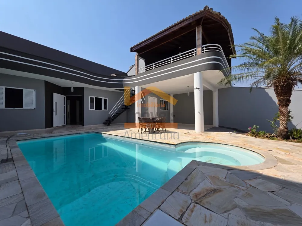 Casa, 3 quartos, 190 m² - Foto 1