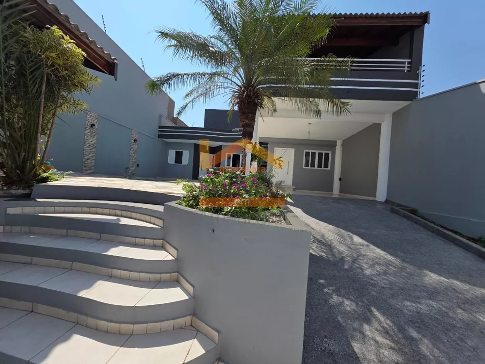 Casa, 3 quartos, 190 m² - Foto 1